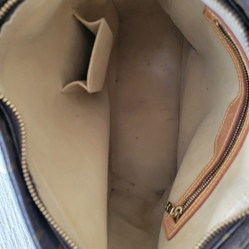 Louis Vuitton Monogram Looping GM - Picture 15 of 16